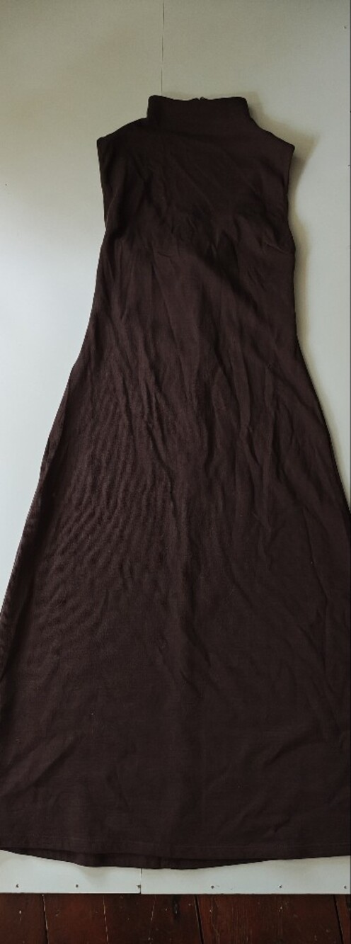 Sleeveless Brown Midi Knit Dress - Classic Minimalist - Picture 3 of 13